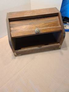 lot 2161 image: Wooden bread box