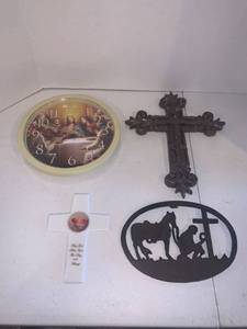 lot 2227 image: Religious decor. Largest cross is 10 x 13