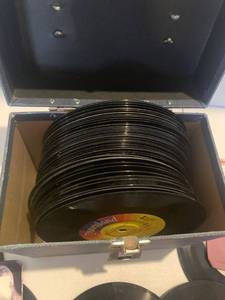 lot 2244 image: Record Albums 45s.