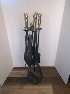 lot 2247 image: Fireplace tools