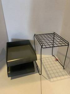 lot 2256 image: Office organizing