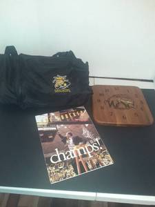 lot 2276 image: WSU memorabilia. Magazine, clock and blanket