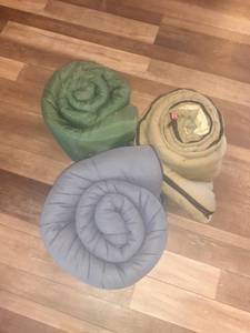 lot 2297 image: 3 Sleeping bags