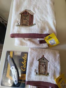 lot 2401 image: Cabelas folding knife and bath and hand towels, all new