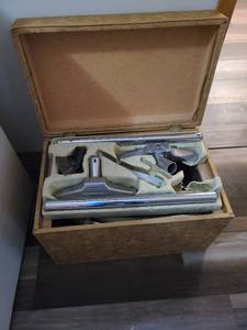 lot 2433 image: Vintage The Compact Cleaning System in original storage case, works great