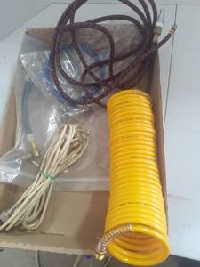 lot 3027 image: Air hoses () Not sure if all go to air compressor or not