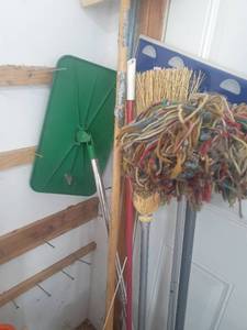 lot 3044 image: Brooms, duster, and swiffers