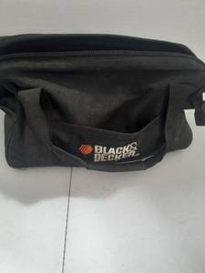 lot 3122 image: Black and Decker tool bag with ratchet straps