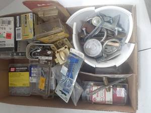lot 3126 image: Miscellaneous screws. washers. nails, hooks and more