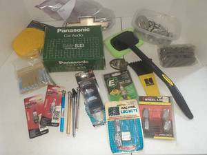 lot 3150 image: Miscellaneous automotive items