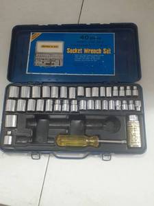 lot 3152 image: Socket wrench set. Metric. Missing a tool but added a different one