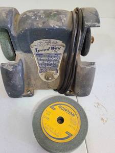 lot 3208 image: Speed Way grinder (will need rewired)