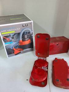 lot 3234 image: Two Miro-flares with case and a NIB 12 volt wet and dry air vacuum