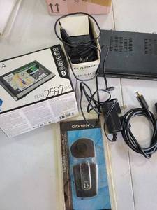 lot 3251 image: Sansonic home network box, Garmin and bracket, adapter