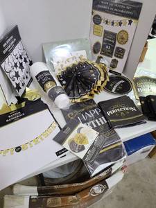 lot 3322 image: Black and gold birthday decorations