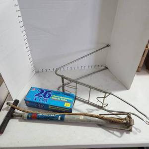 lot 3621 image: Bicycle tunes, air pump and bike rack carrier