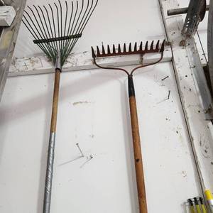 lot 3630 image: 2 rakes (handle split on end)
