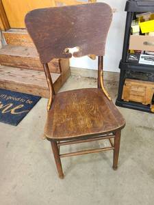 lot 3729 image: Wooden chair