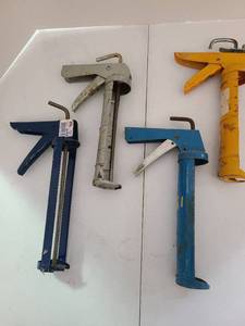 lot 3732 image: Caulking guns