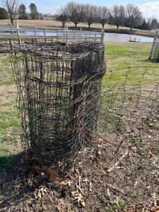 lot 4011 image: Rolls of metal fencing