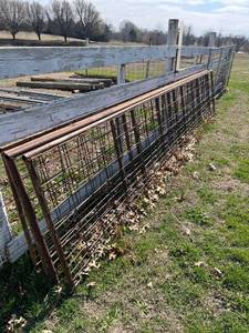 lot 4014 image: Fence panels (4) 20 ft