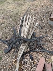 lot 4066 image: Iron patio bench parts