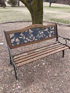 lot 4068 image: Iron and wood patio bench