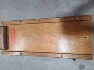 lot 3833 image: Western Auto creeper