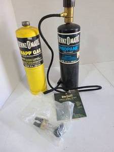 lot 3213 image: Bernz o matic mapp gas and propane cylinders