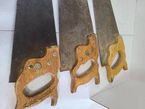 lot 3221 image: Hand saws