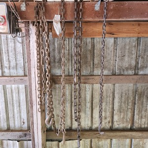 lot 1035 image: Heavy duty chains