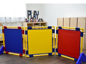lot 51 image: Furniture Playpanel 3 Panel Classroom Divider (Set of 3)