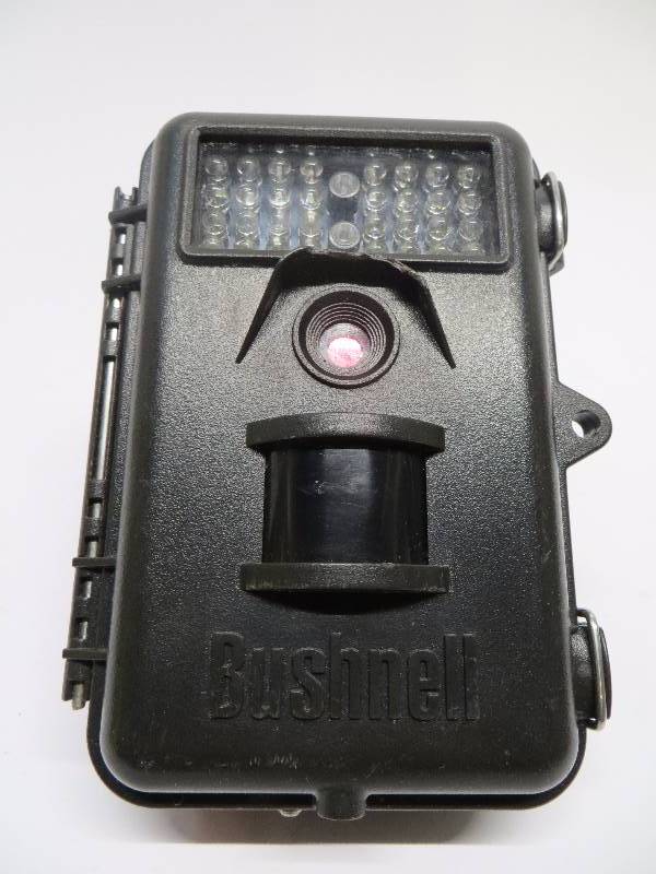 lot 1373 image: Bushnell trophy camara