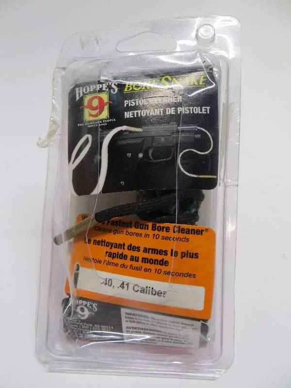 lot 1422 image: Hoppes BoreSnake Bore Cleaner Pistol .40  .41 Caliber