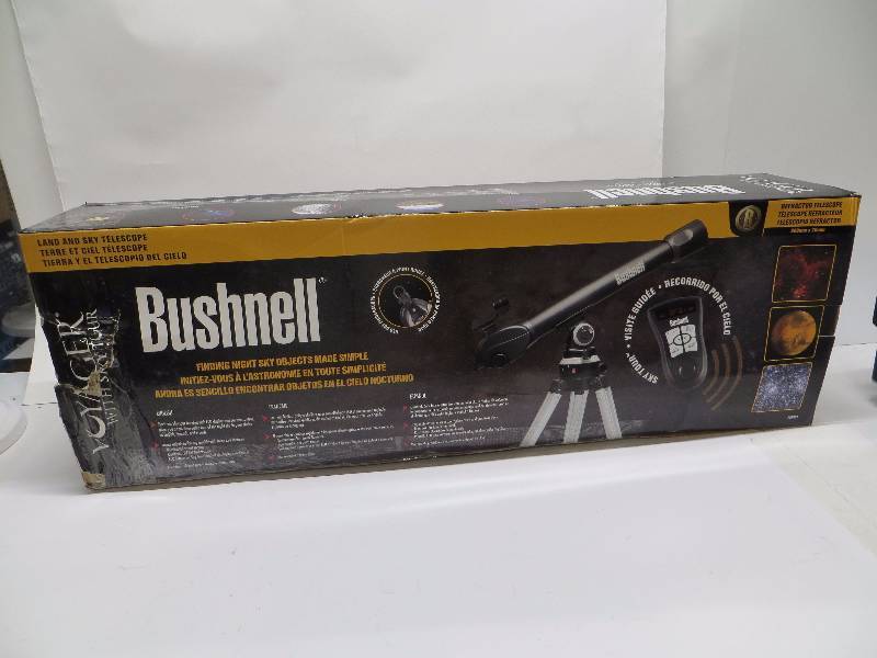 lot 1439 image: BUSHNELL 789971 Voyager SkyTour 800 x 70mm Refractor Telescope