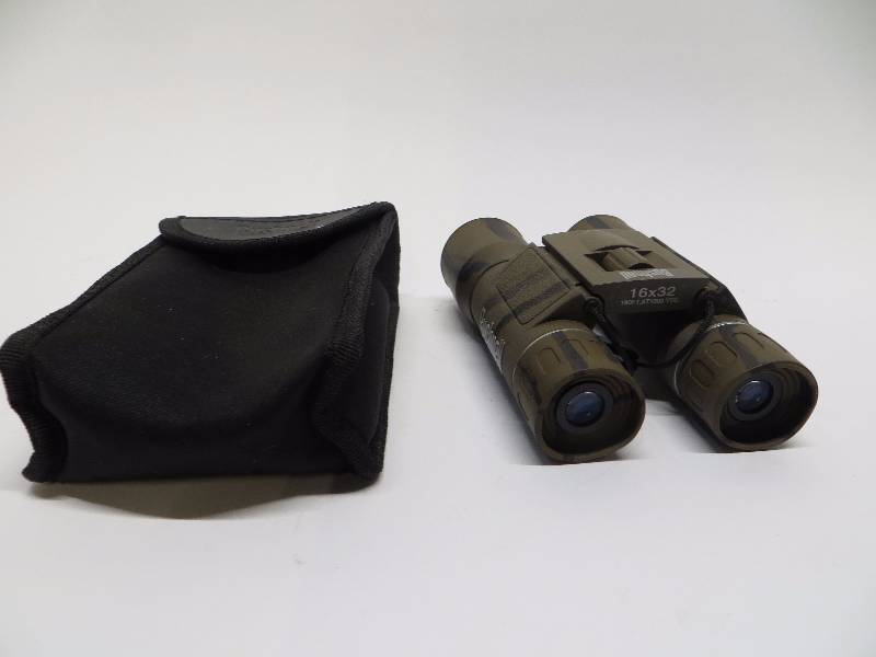 lot 1332 image: Bushnell 16x32 180ft at 1000 yds binoculars