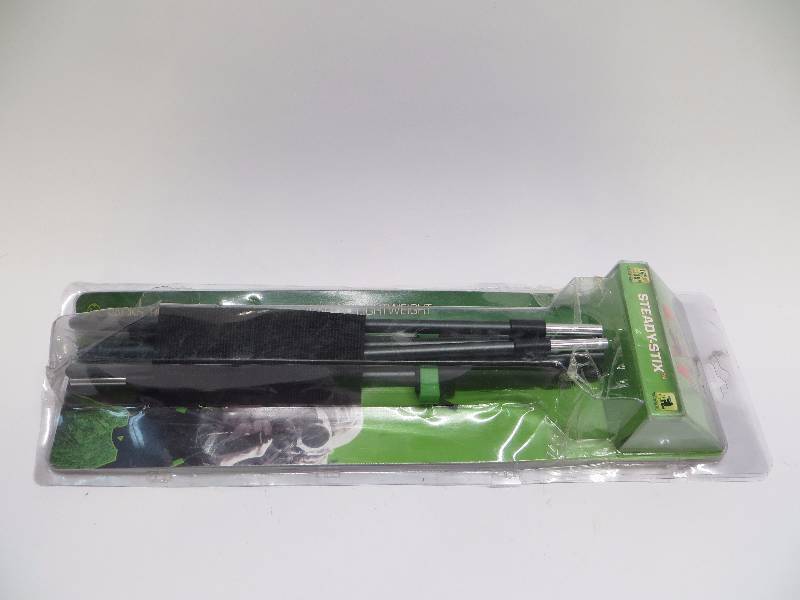 lot 1438 image: PRIMOS POLECAT STEADY-STIX 65488