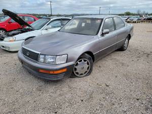 lot 10044 image: 1993 Lexus LS400, Gray