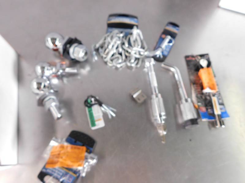 lot 6144 image: Lot of Misc Receiver Hardware not tested inspect