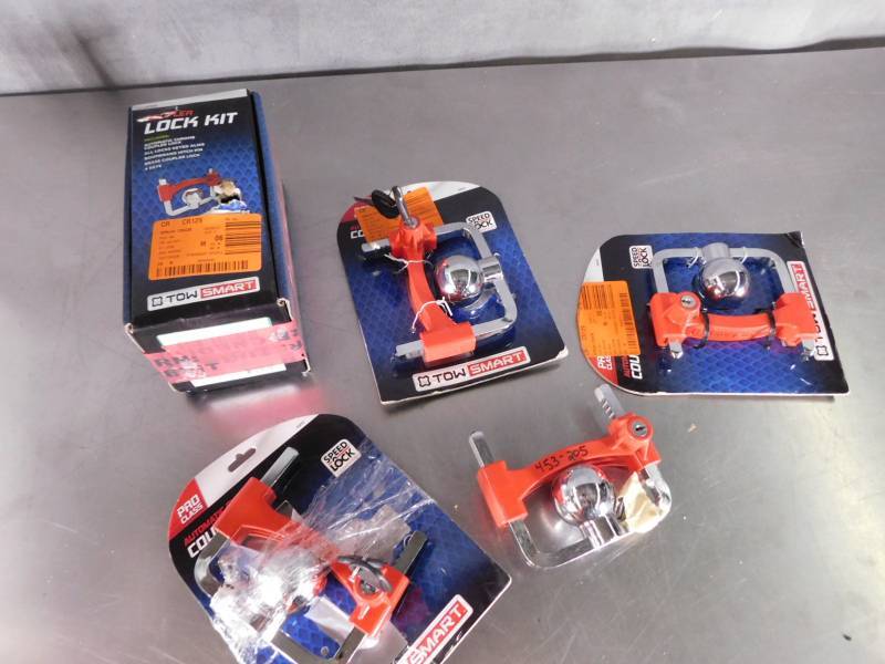 lot 6146 image: Lot of Trailer Coupler Locks not tested inspect for parts and condition