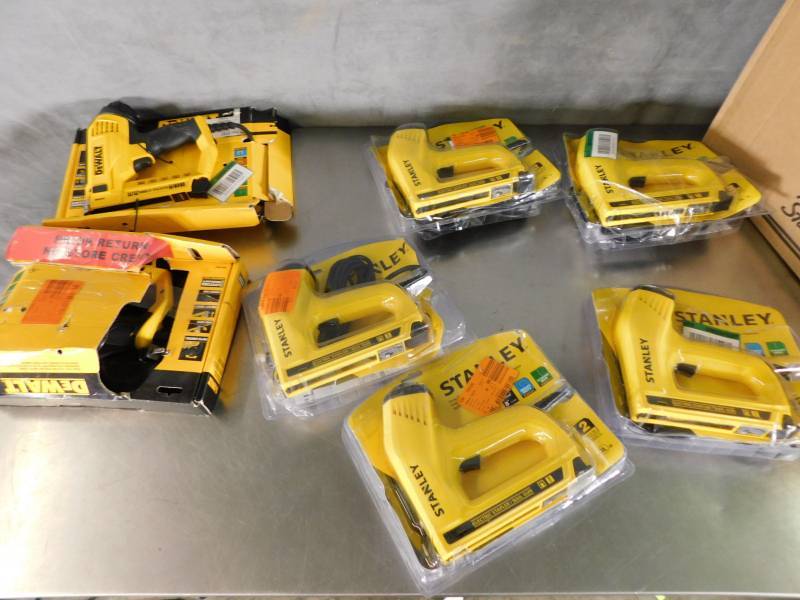 lot 6152 image: Large Lot of Dewalt and Stanley Staplers