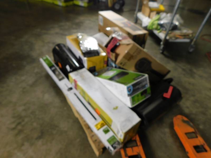 lot 6175 image: Very Large Lot of Misc Mail Boxes and Posts Not Tested inpect for parts and condition