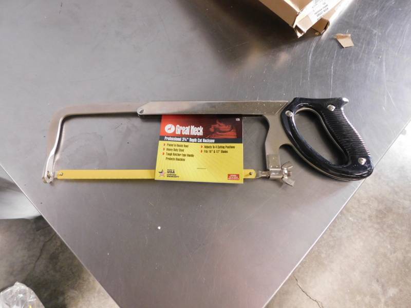 lot 6176 image: 10 Great Neck Professional Hacksaws New