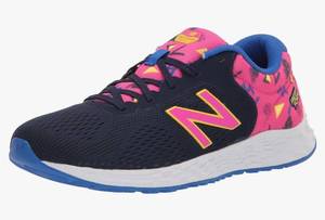 lot 15100 image: Balance Unisex-Child Fresh Foam Arishi V2 Lace-up Running Shoe. Size 4