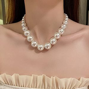 lot 15144 image: fxmimior Boho Short Large Vintage Pearl Shiny Choker Necklaces Dainty Pearls Simple 1920s Choker Necklace Gold Chain Choker Necklaces Halloween Prom Party Bar Necklace for Women