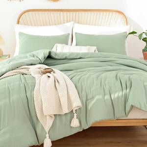 lot 15242 image: ROSGONIA Queen Comforter Set Sage Green, 3pcs Bedding Sets Queen (1 Boho Sage Comforter& 2 Pillowcases), All Season Lightweight Blanket Quilt Gifts
