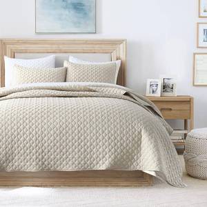 lot 15871 image: HORIMOTE HOME Quilt Set King Size Beige Bedspread, Modern Style Quilted Clouds Pattern Soft Coverlet Set Lightweight Microfiber Quilted Bedspread for All Season