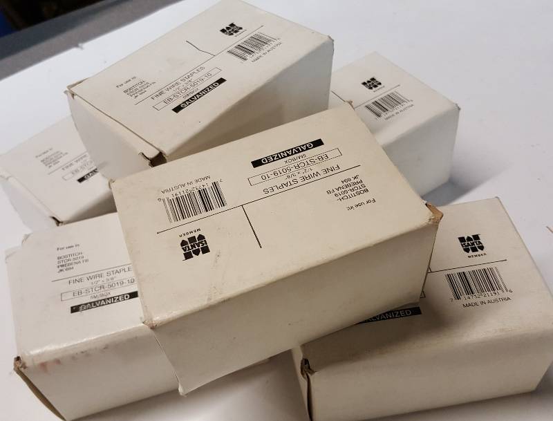 lot 6675 image: 6 boxes of 5,000 (30,000 total) Fine Wire Galvanized Staples 12 X 38 product # EB-STCR-5019-10