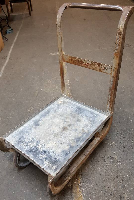 lot 6093 image: Another of these HD steel shop or warehouse carts with the 16 X 21 platform