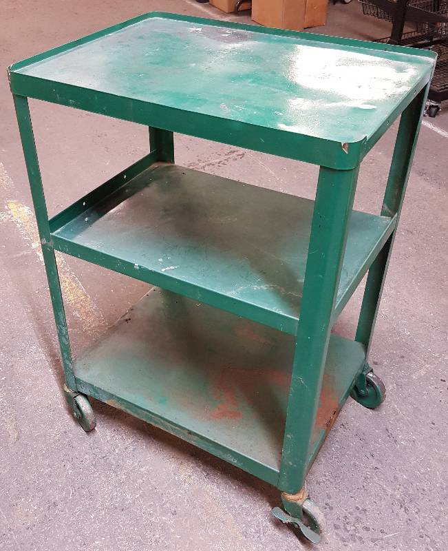 lot 6095 image: Heavy duty steel 3 level service cart.  24 X 18 X 35 with 2 locking casters